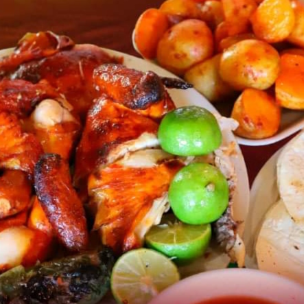 Paq. 3 (Dos Pollos) .