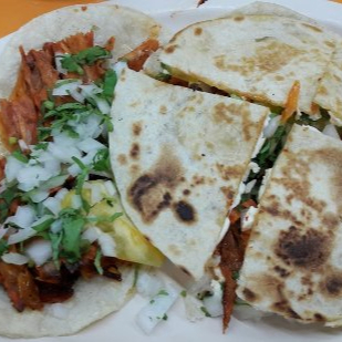 1 Gringa Campechana + 2 Tacos Campechanos