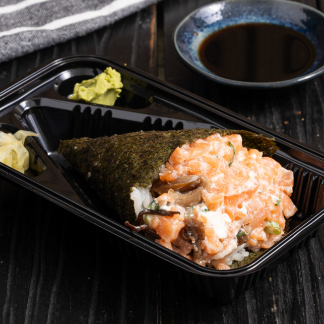 Temaki Salmão Batido com Shimeji, completo com Cream Cheese e Cebolinha -150 Gramas-