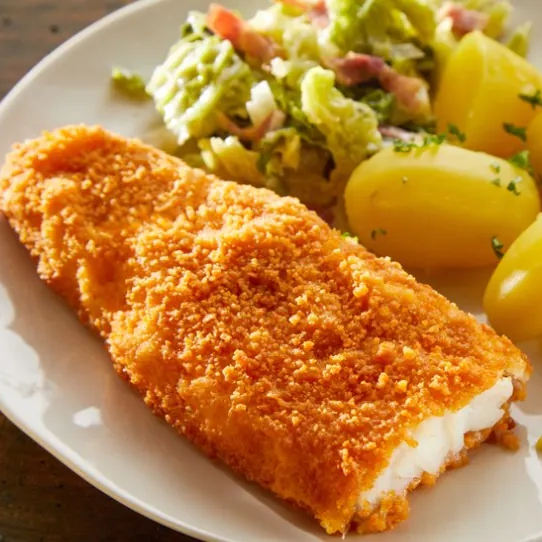 Arroz, Feijão, Macarrão, farofa e Filezinho a Milanesa Crocante. Acompanha salada do Dia.