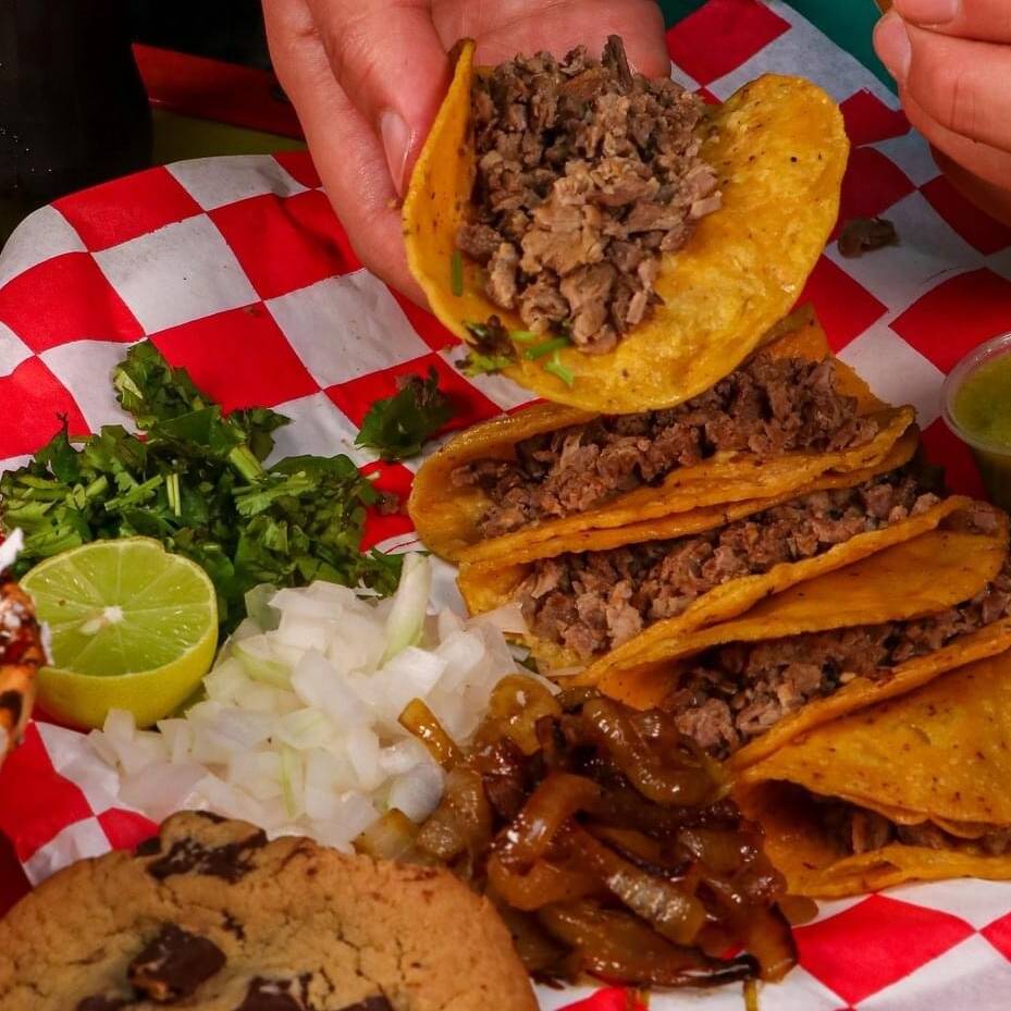 COMBO TACOS DE CARNE+COCA