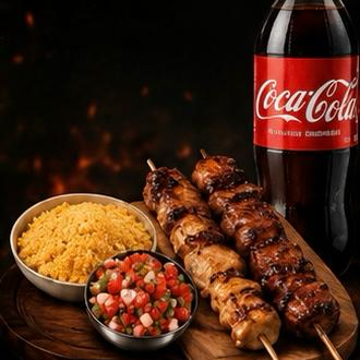 5 espetos + arroz, farofa, vinagrete + Coca-Cola 2L.