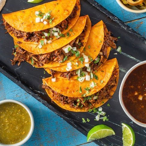 5 TACOS DE BIRRIA
