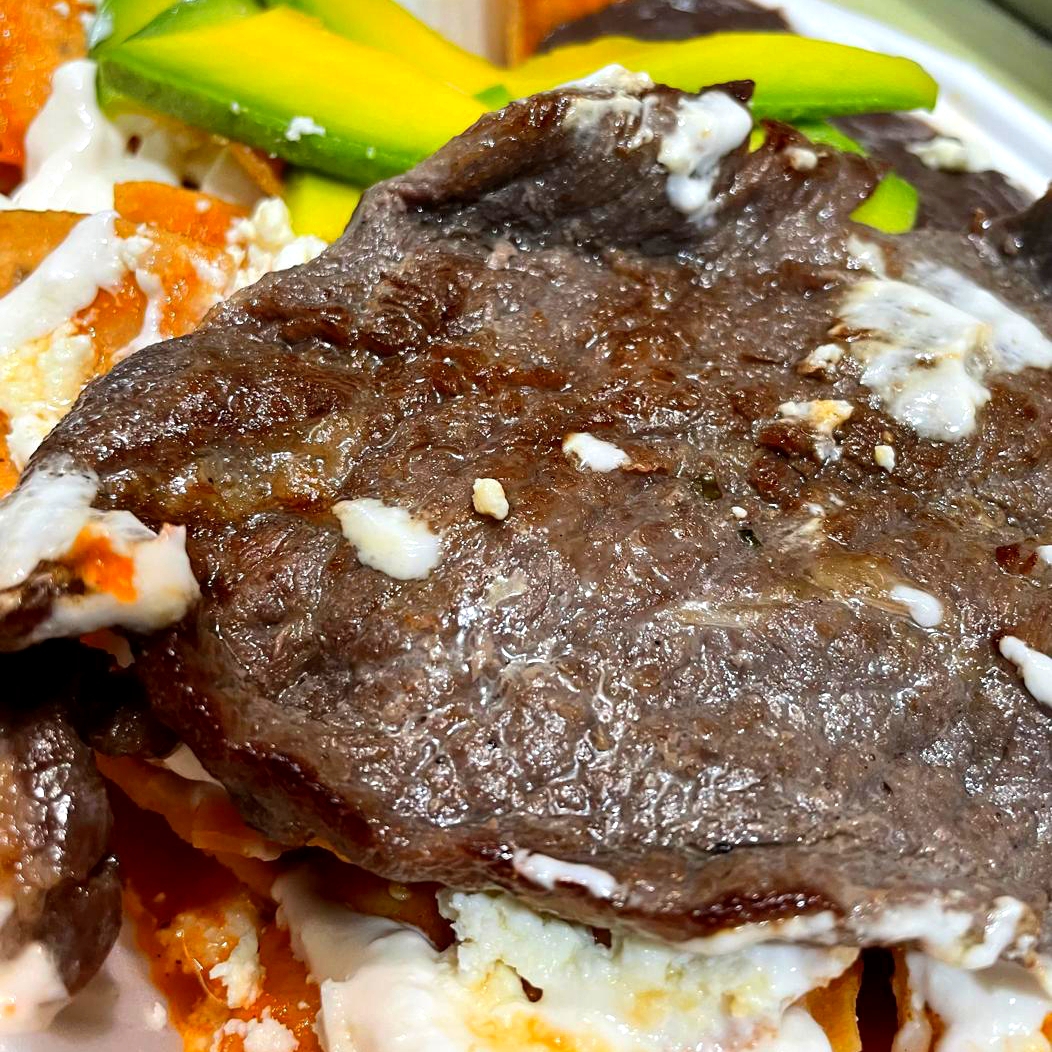 Chilaquiles con Cecina