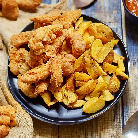 Chicharron de Pollo Personal+papas Nativas
