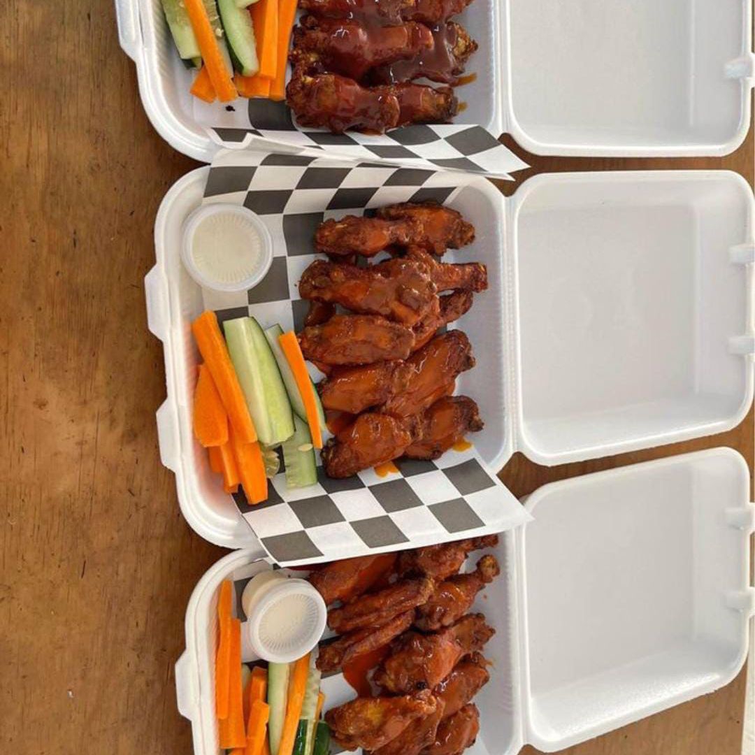 20 Alitas y 2 Ordenes de Papas a la Francesa