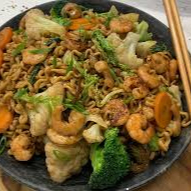 Camarão, Legumes e Macarrão