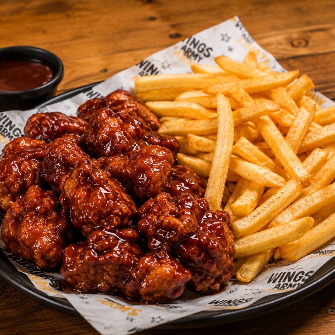 Boneless BBQ X 16 + Papas a la Francesa