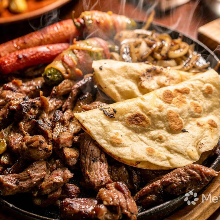 Parrillada de Arrachera para Cuatro Personas