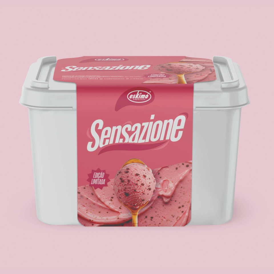 Sorvete sabor Morango com pedaços de chocolate