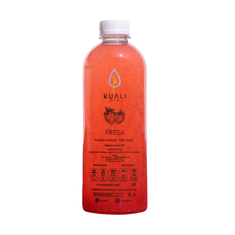 Agua de fresa