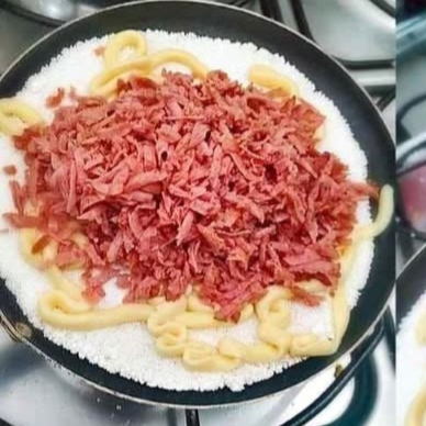 Tapioca com recheio de calabresa ralada , e catupiry cremoso.