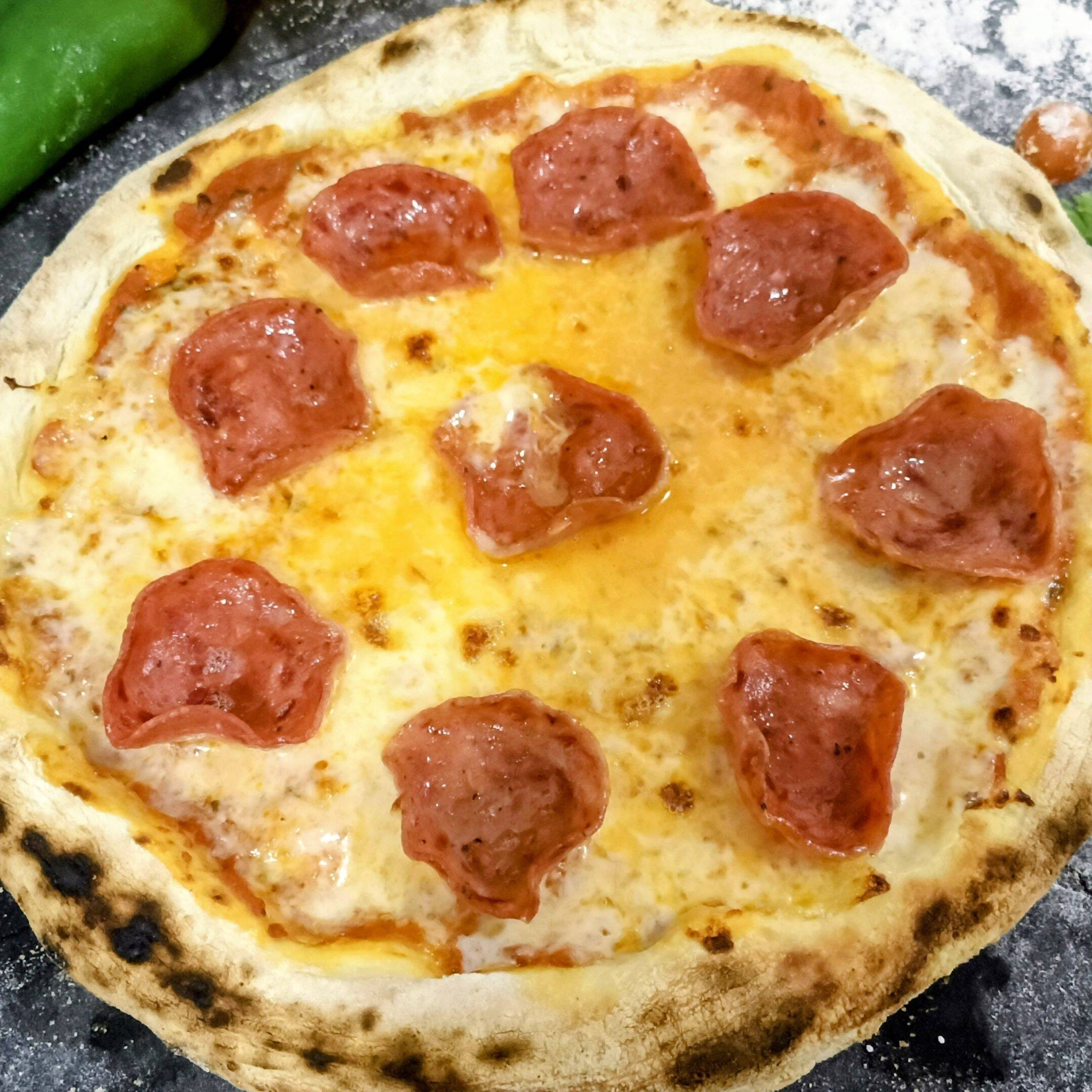 Pizza De Salami
