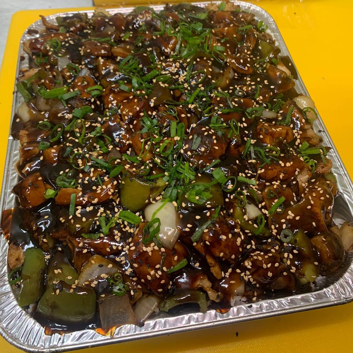 Charola teriyaki de pollo