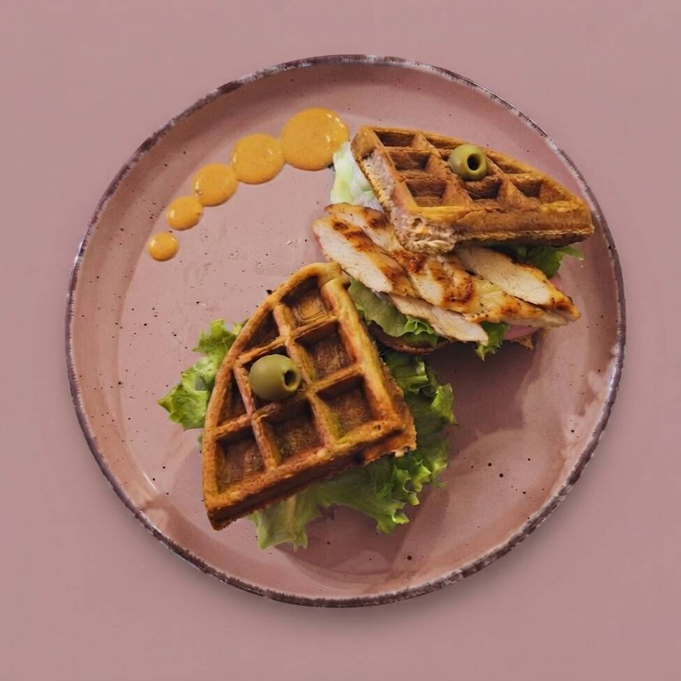 Waffle de Pollo a la Plancha