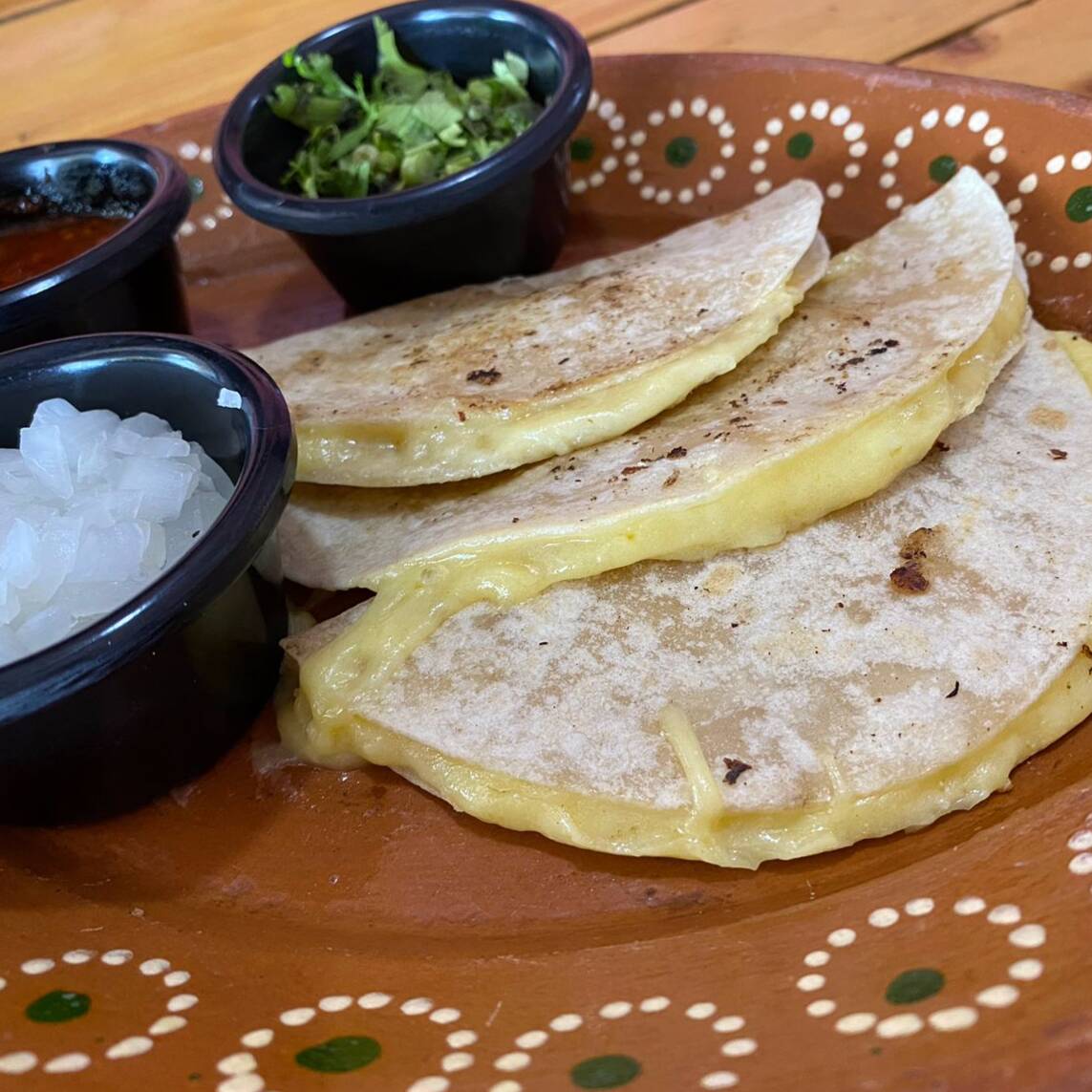 Quesadilla (Tortilla a Mano)