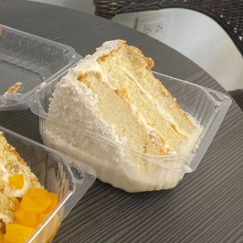 Rebanada Pastel Tres Leches Coco Mango