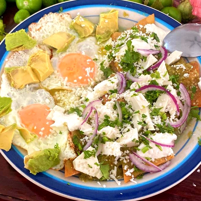Chilaquiles con proteína