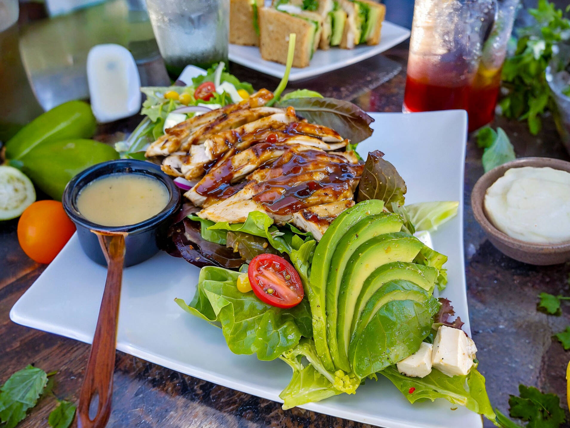 Toris Cafe & Salads (Pío Pico)