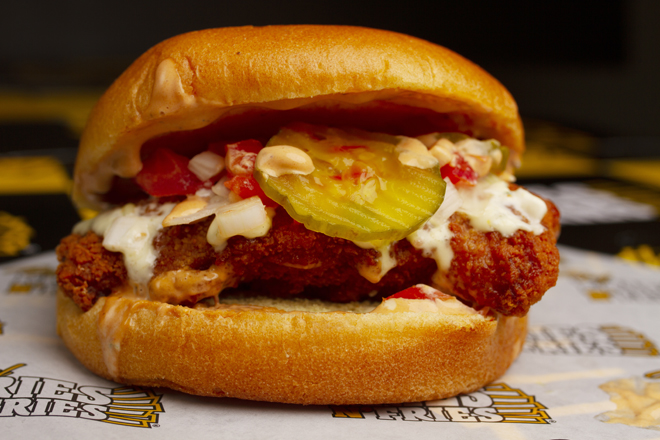 Hamburguesa de Pollo Clásica