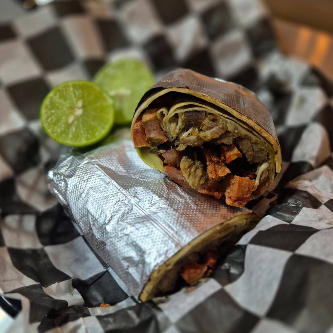ADOBADA*