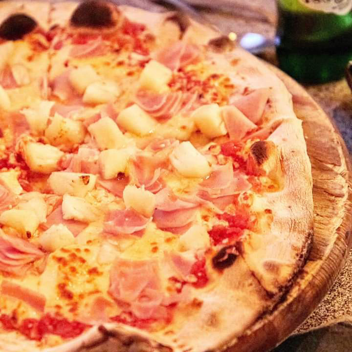 Pizza Hawaiana