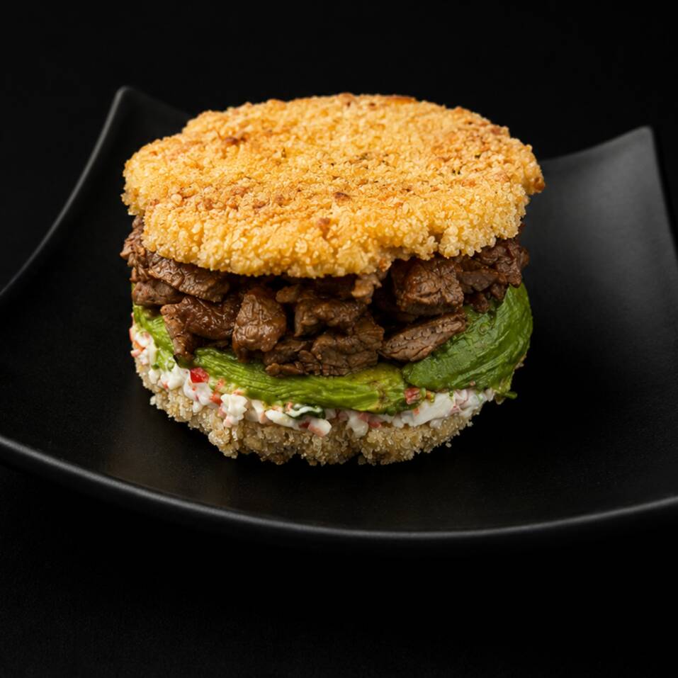 HAMBURGUESA DE SUSHI RES SALTEADA