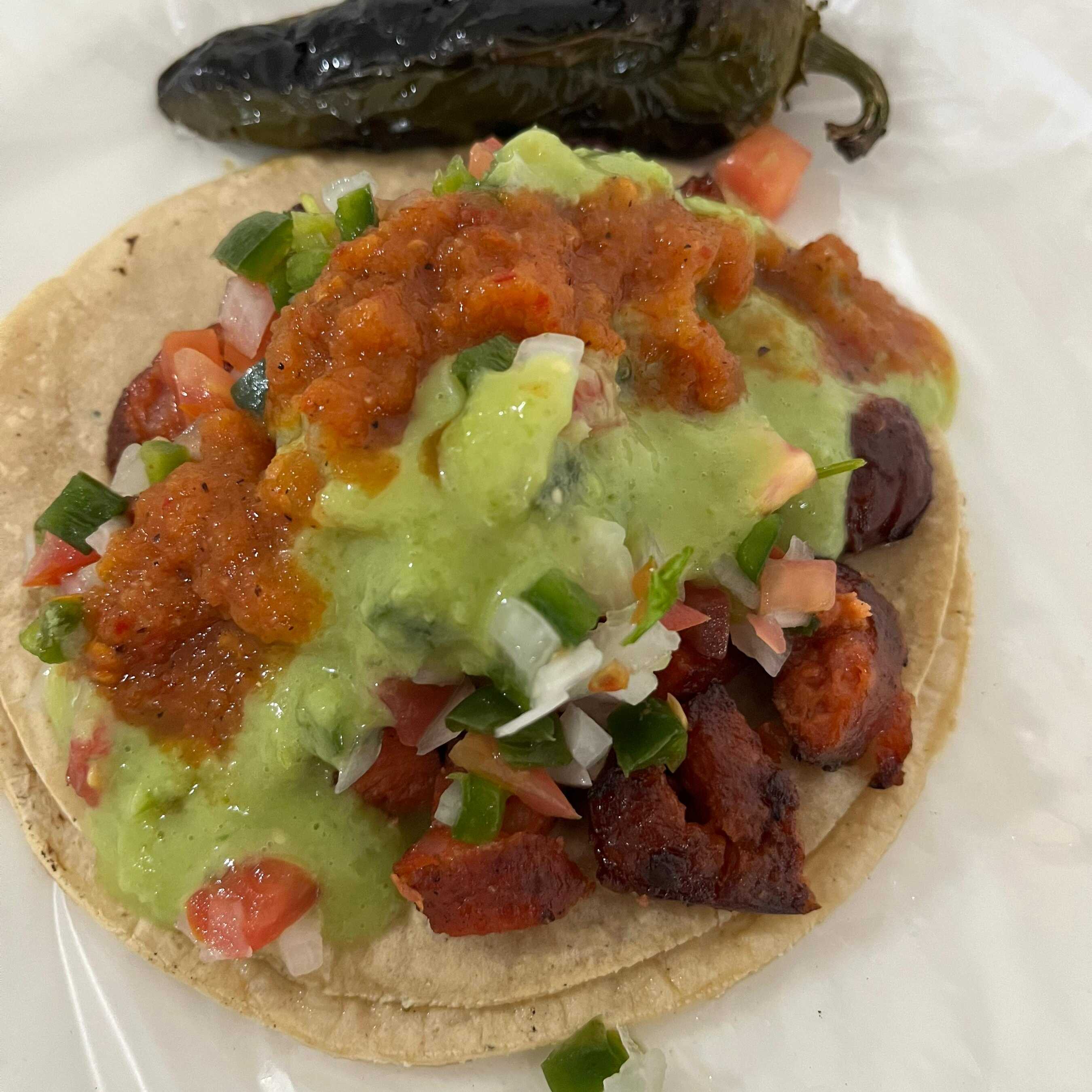 Taco de Chorizo Asadero