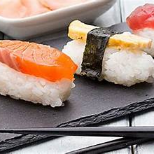 NIGIRIS SALMON