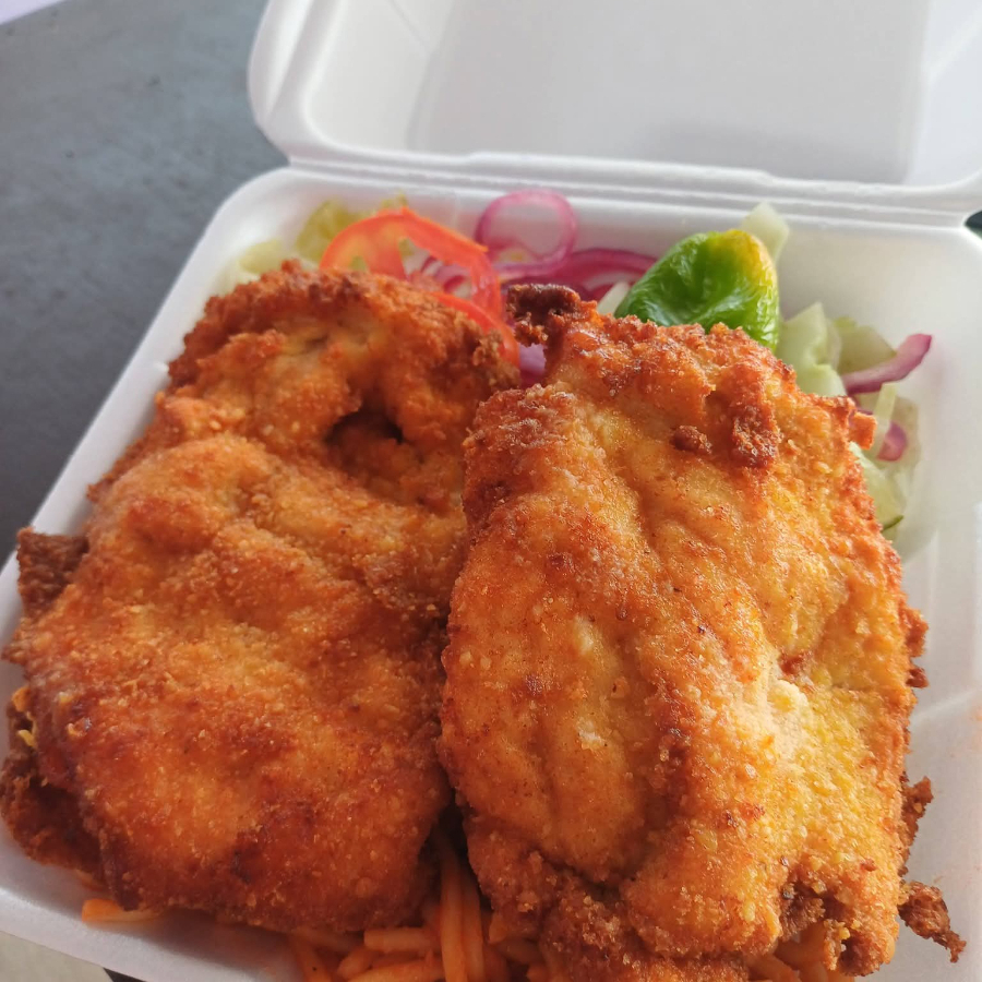 Media Orden De Parmesanas Con Pasta