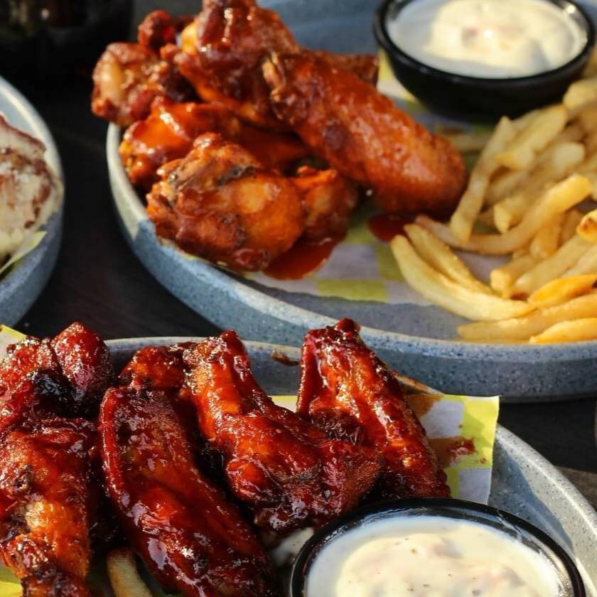 Alitas 30 pz + papas