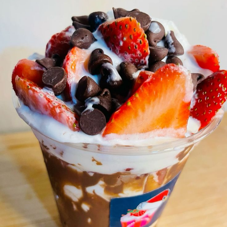 FRESAS CON NUTELLA CHICAS