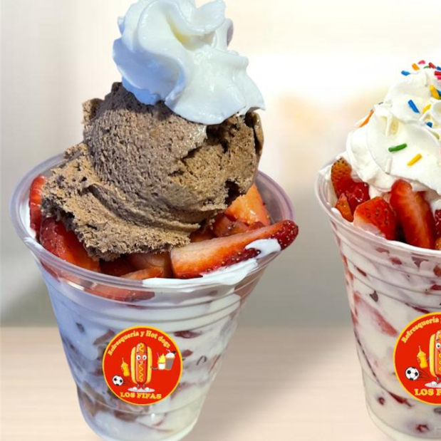 FRESAS CON CREMA Y NIEVE