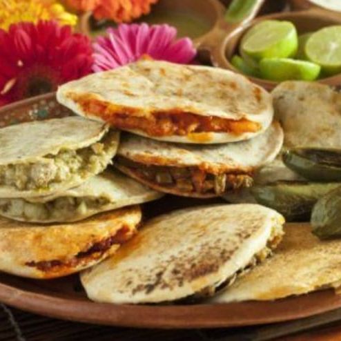 Gordita de Bistec  La Mexicana