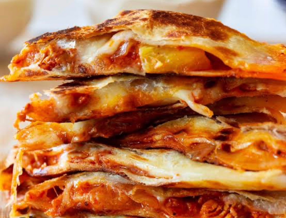 2 Quesadillas de Carne con Chile