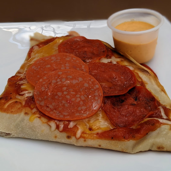 Crepa salada de pepperoni y queso