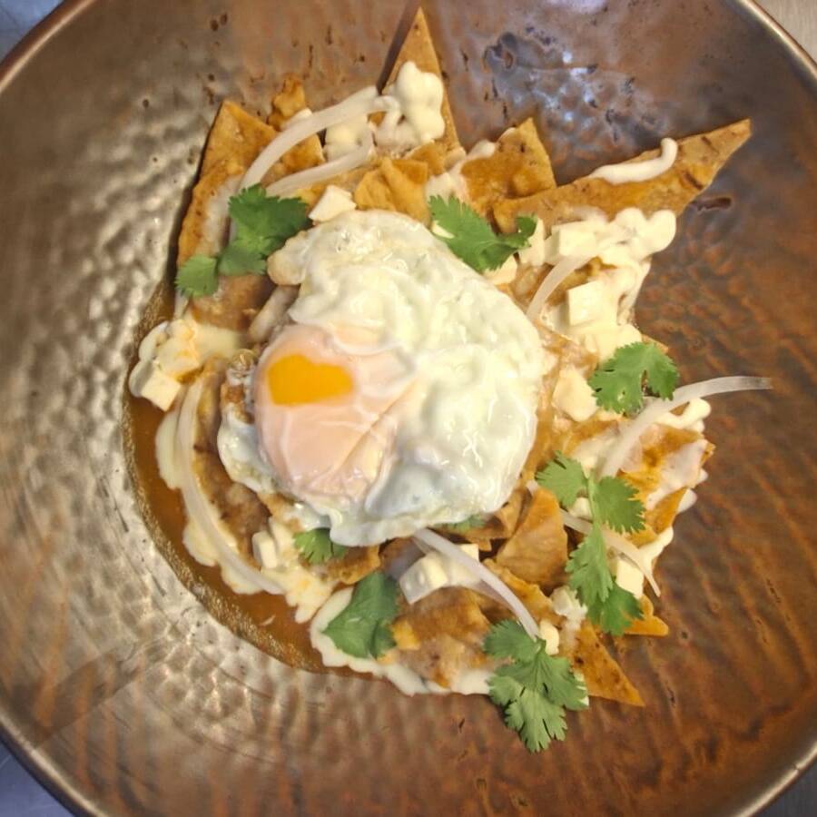 Chilaquiles Rojos Clasicos + Huevo