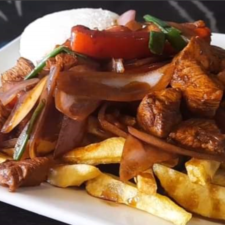 Pollo Saltado.