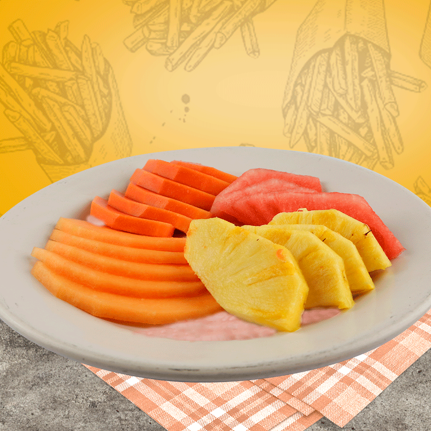 Plato De Frutas con Yogurt Fresa C