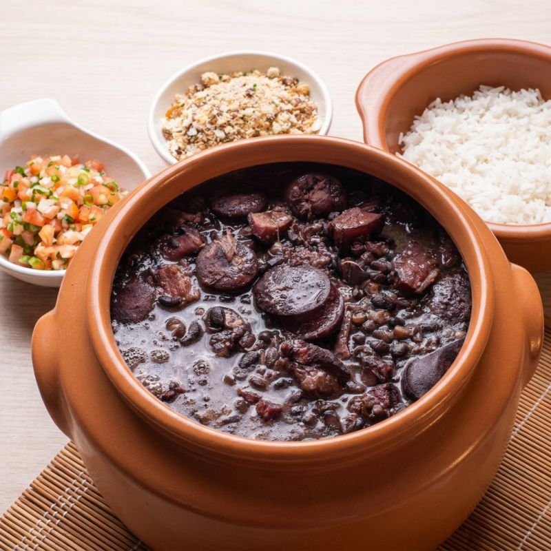 Feijoada Magra, Arroz, Couve, Farofa e Vinagrete