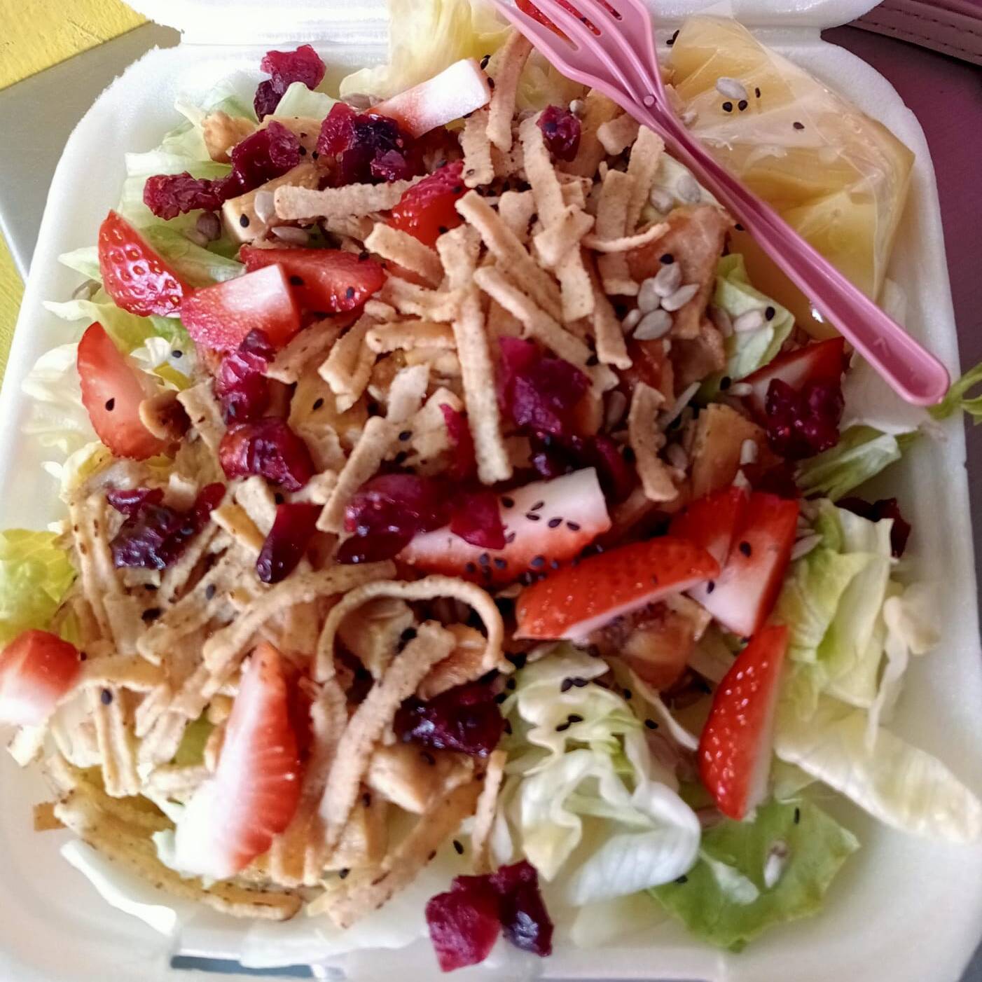 Ensalada Frutos Rojos