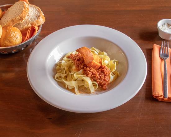ESPAGUETTI A LA BOLOÑESA