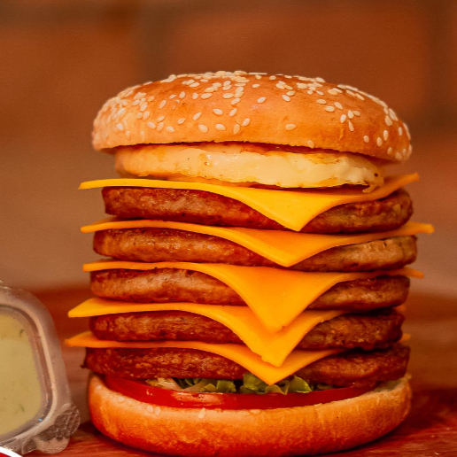 pao,3 carne 3 quejo,bacon,calabresa