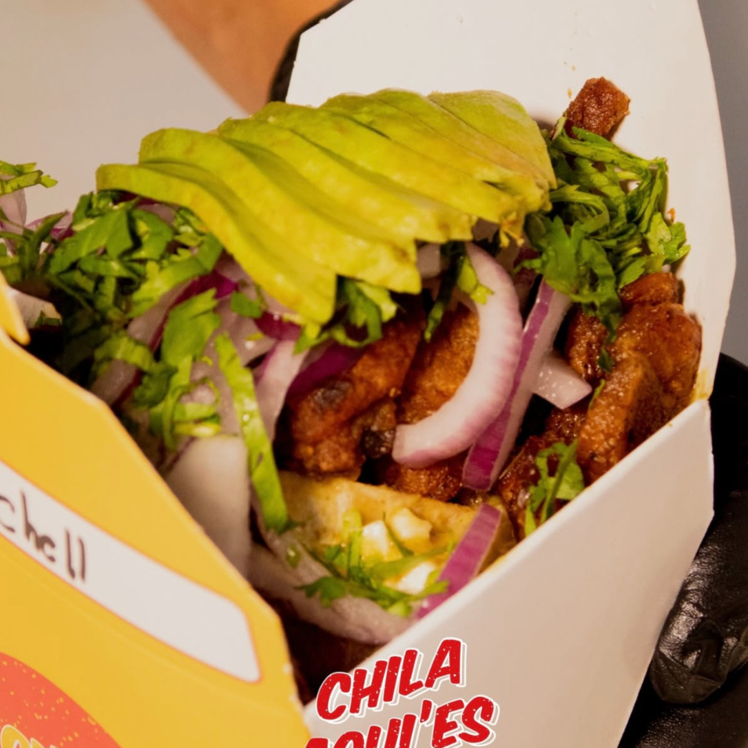 Chilaquiles con Chicharrón