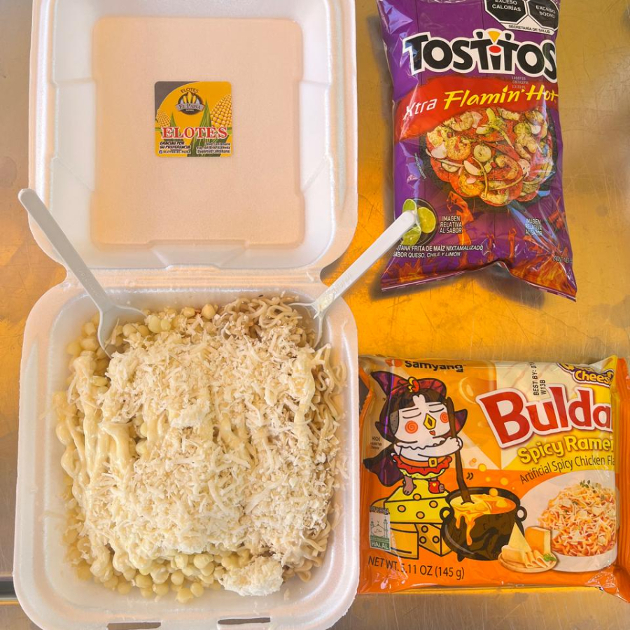 Ramen 4 Quesos con Elote y Tostitos Flamin