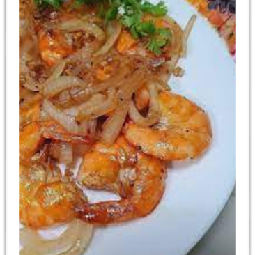 Camarones Encebollados