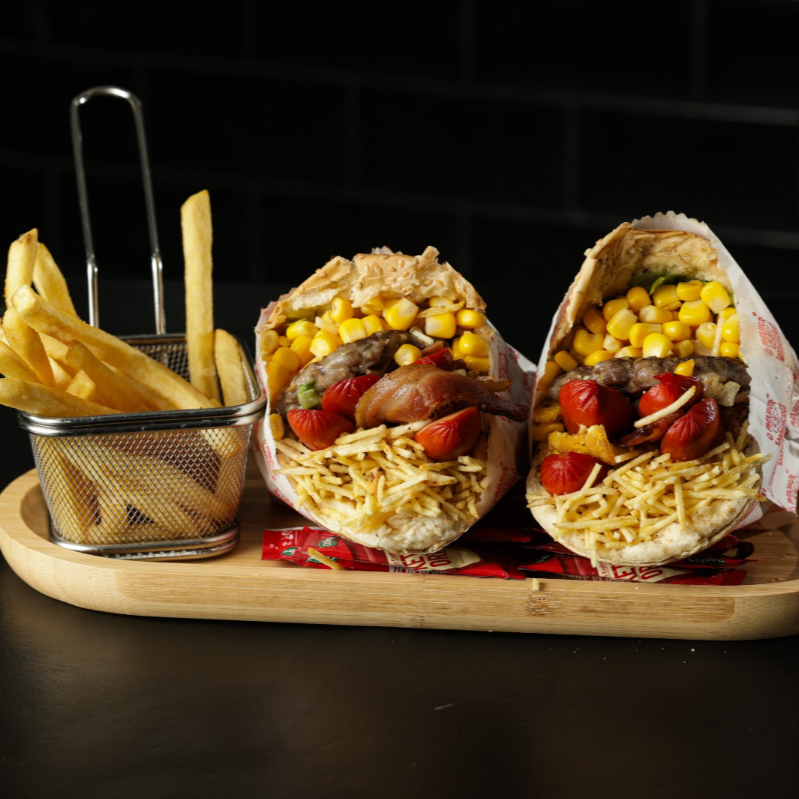 2 X-Tudo + batata (descrição incompleta).