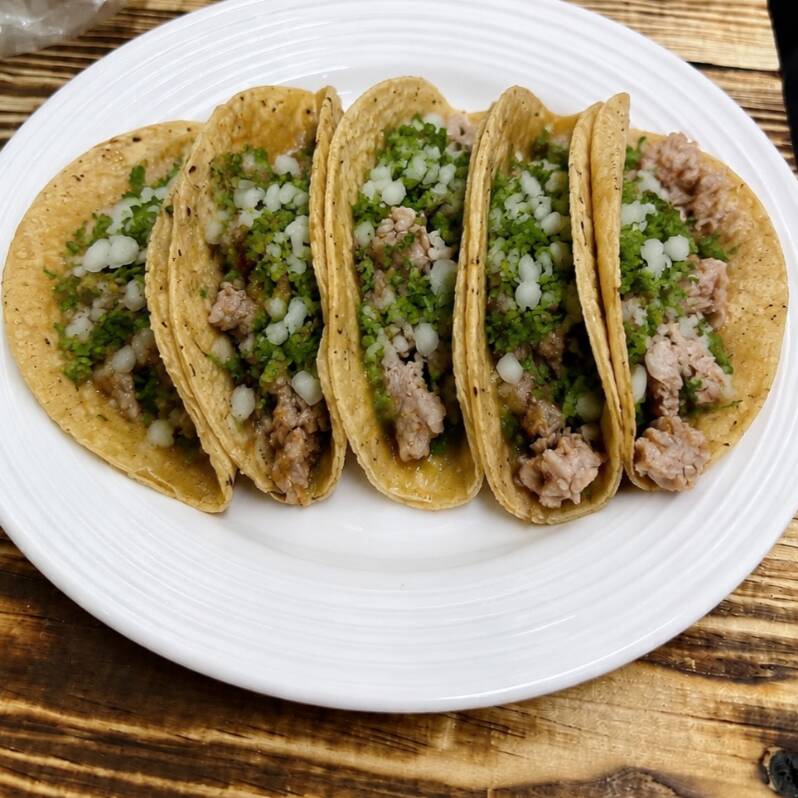 ORDEN DE TACOS DE CARNITAS C/5
