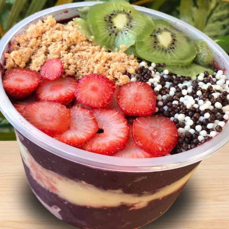 Pote de 1 Litro montado do seu jeito com açaí ou creme e 3 acompanhamentos grátis!