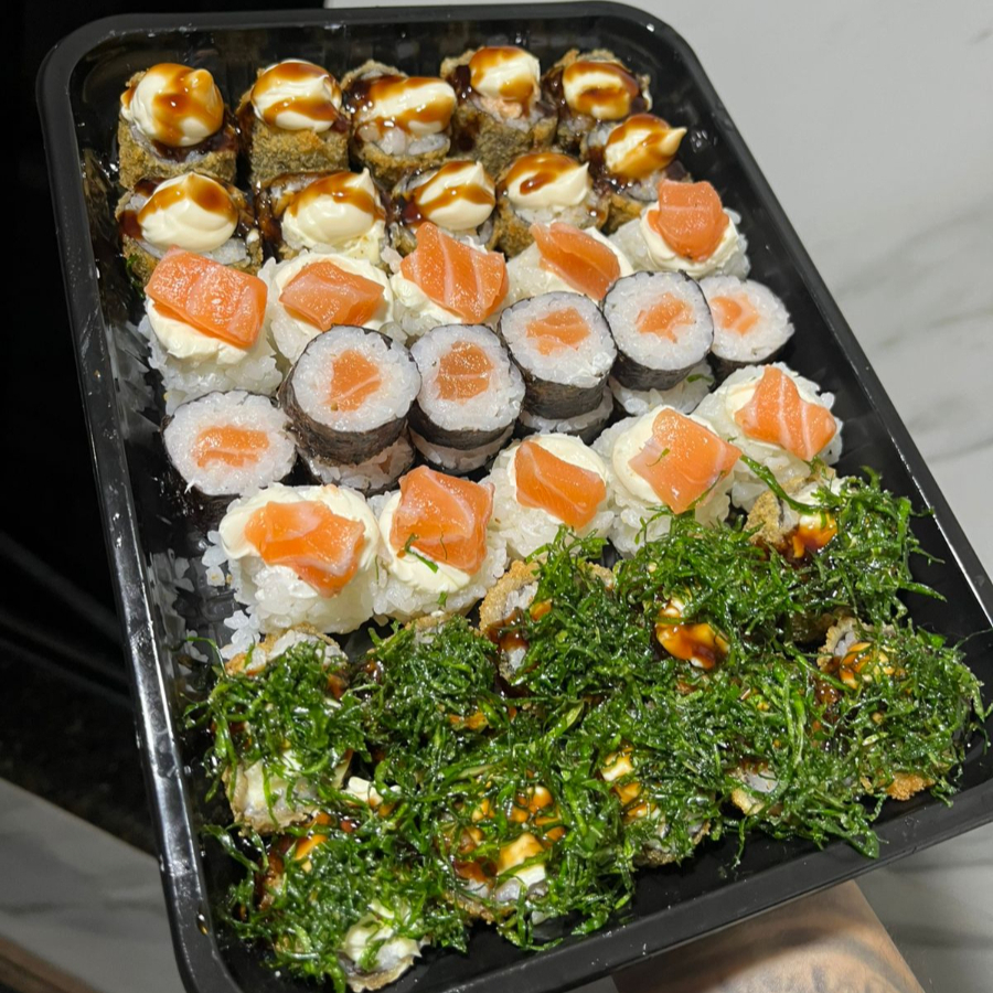 10 hot salmão Filadélfia 10 hot couve crispy 10 hossomaki salmão 10 baterá de salmão